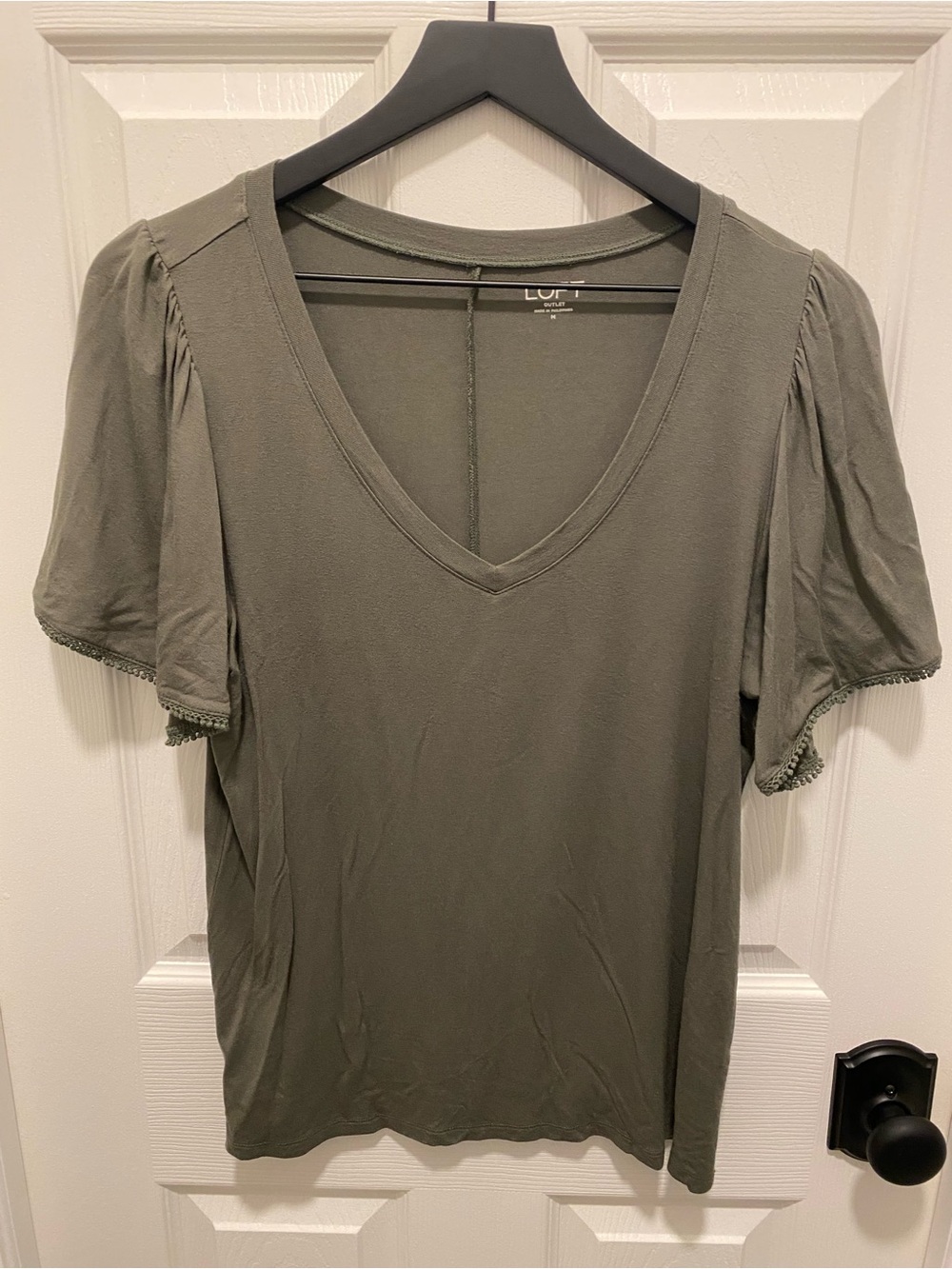 LOFT Olive Green V-Neck Puff Sleeve Tee